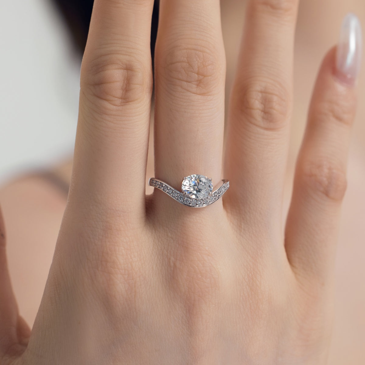 Carat Oval Cut Curved Engagement Ring: Modern Elegance